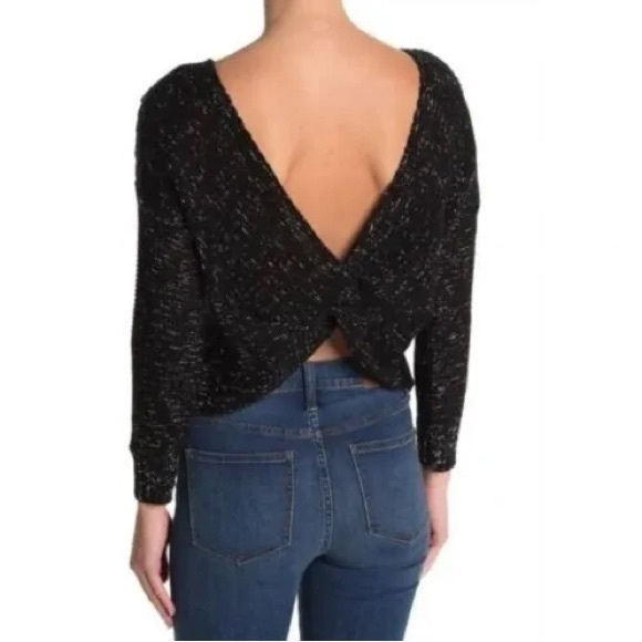 Abound Women's Twist Back Sweater in Black & White Size Medium - Picture 2 of 4